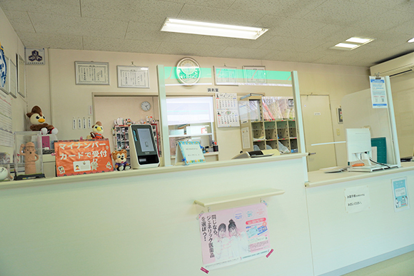 ふたがみ薬局　内観